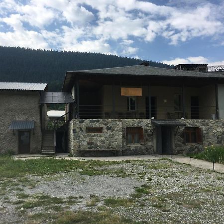 Hotel Lemi Mestia Buitenkant foto