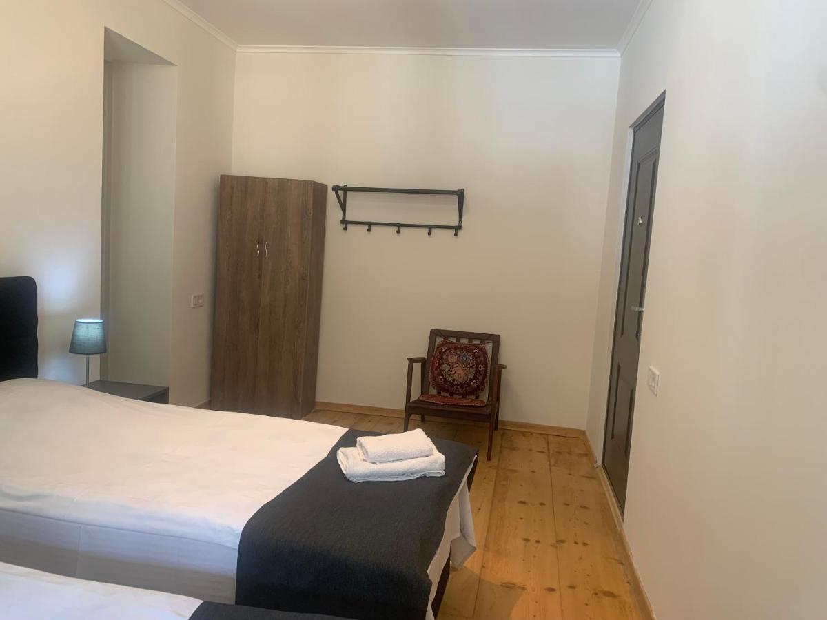 Hotel Lemi Mestia Buitenkant foto