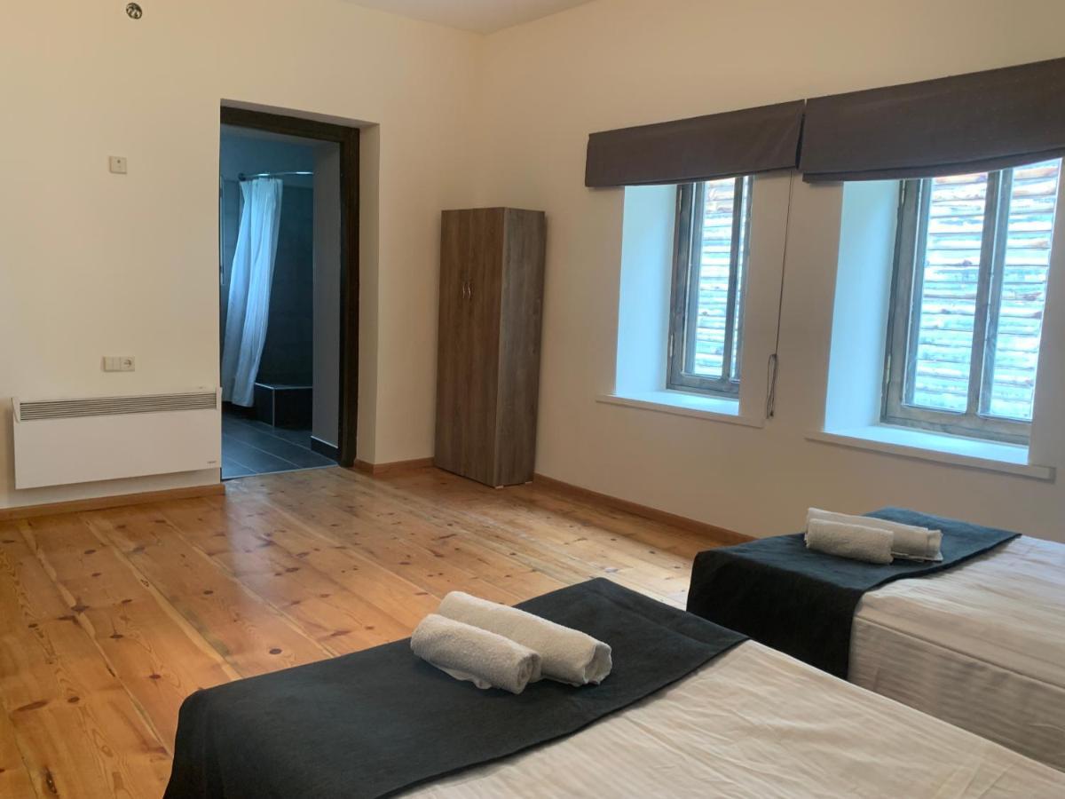 Hotel Lemi Mestia Buitenkant foto